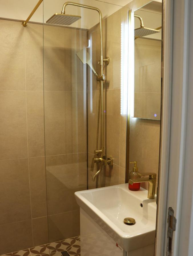 Mina City Center Apartment Amzei Bukarest Exterior foto